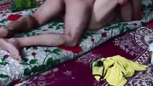 حفلة نيك جماعي على شرموطة مصرية بالأجرة سكس مصري