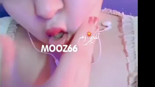 بنت كيرفي بيضا تعرض طيزها وبزازها الكبار لحبيبها سكس نودز مصري