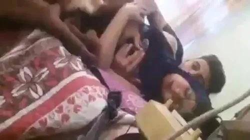 فيلم بنت محجبة مع زميلها في الشقة ينيكها وهي هايجة اوي سكس مصري xnxx