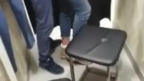 زانق صاحبته في البروفة ينيكها في طيزها ع الواقف سكس مصري xnxx