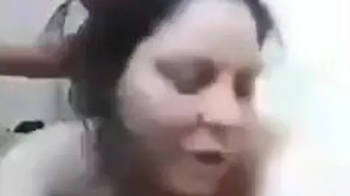 عيل زانق ميلف مصرية هيجانة يفشخها خلفي جامد سكس مصري xnxx