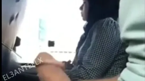 تحرش في المكروباص مطلع زبه وبيضرب عشرة جنب البنت سكس مصري xnxx