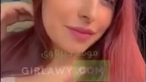 نودز بنت مصرية عود فرنساوي تضرب طيزها وتلعب في بزازها سكس مصري