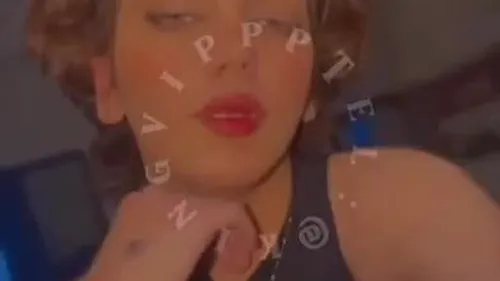 مزة سعودية جامدة تستعرض جسمها نار وتدلع لحبيبها سكس سعودي