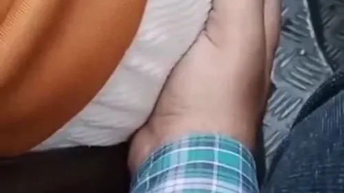 شاب مصري هايج يتحرش ببطل بطيز كبيرة في المكروباص سكس مصري