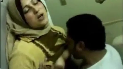 شرموطة المستشفى تتناك من الممرضين سكس مصري xnxx