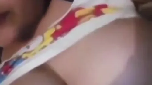 مزة كيرفي حيحانة تلحس حلماتها وتبعبص كسها الهايج سكس نودز مصري