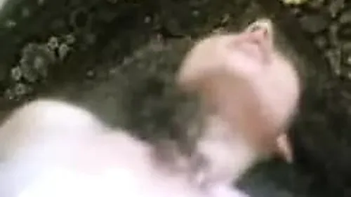 سكس عربي بتتناك في طيزها لاأنها عذراء