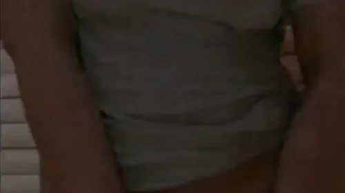 بنت بجسم فاجر تقلع وتضرب سبعة ونص في الحمام سكس نودز مصري