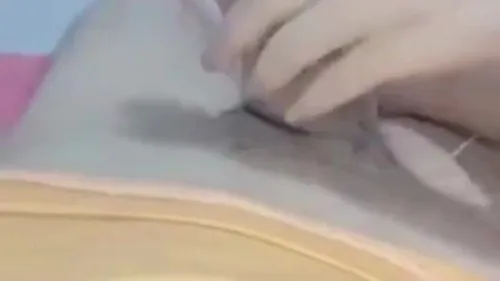 ميلف فاجرة تلعب في زبه الكبير وتركبه سكس مصري xnxx