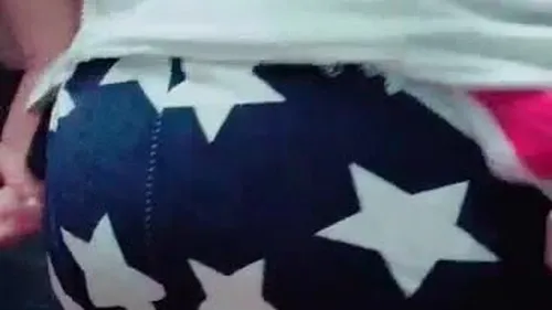 اندر ايدج بطيز فاجرة مقلوظة تقلع البنطلون وتعرض لحبيبها سكس نودز مصري