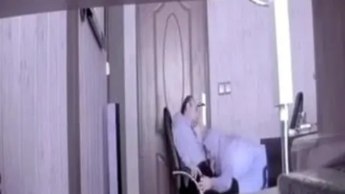 السكرتيرة المحجبة تمص زب الدكتور سكس مصري xnxx