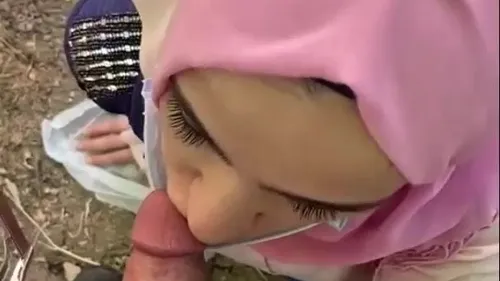 محجبة لبوة تمص زب صاحبها في الشارع سكس مصري xnxx