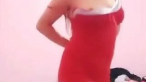 مصرية صاروخ جسمها فاجر تتشرمط على التانجو سكس مصري xnxx