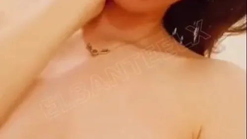 نودز بنوتة قمر تعض جسمها الجميل وكسها الوردي سكس نودز مصري