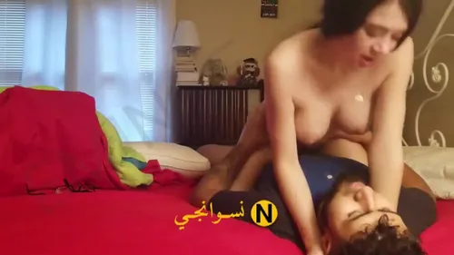 بنوتة زي القمر في قمة الهيجان راكبة زب حبيبها وتتنطط عليه لحد ما تجيبهم سكس مصري xnxx