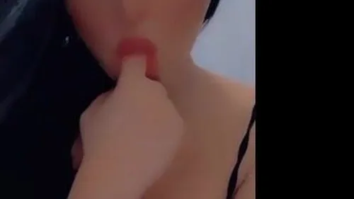 اندر ايدج مصرية جسمها يجنن تعرض كسها وبزازها سكس نودز مصري