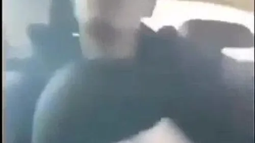 مغربية محجبة تمص زب صاحبها في السيارة وهو يلعبلها في كسها سكس مغربي xlxx