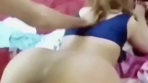 واد مصري ينيك مراته ويفشخها ويخليها تصوت ويصور سكس مصري xnxx