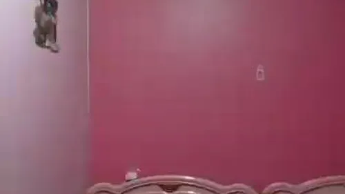 خاينة كيرفي تروح لبيت عشيقها وتتناك سكس مصري xnxx