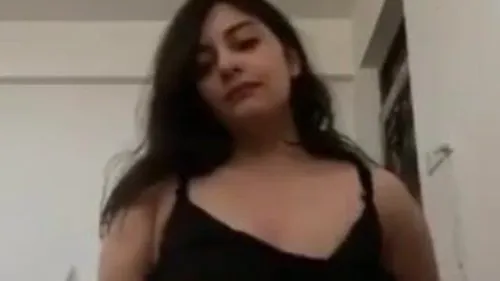 مزة كيرفي بطل تلعب في بزازها الكبيرة وكسها الملبن سكس نودز بنات مصري