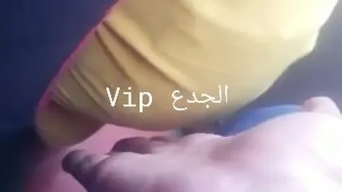متحرش في المواصلات يهري طيزها حك وتقفيش سكس مصري