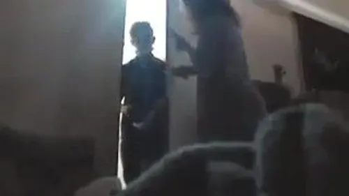 شرموطة مش معاها فلوس تتناك من الدليفري – سكس عربي