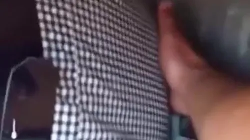 مقطع تحرش فاجر في المواصلات يزنق ايده في فلقة طيزها سكس مصري