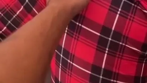 سعودي يتحرش بطيز اخته الملبن وهي نايمة سكس محارم