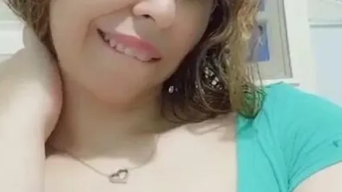 فلاحة جسمها قشطة تعرض لعشيقها سكس نودز مصري