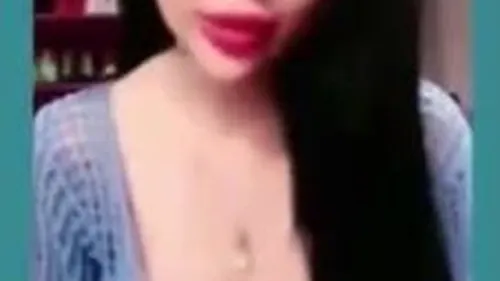 سكس جورجينا درويش تلعب في بزازها الملبن سكس عربي