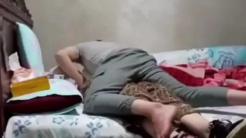 فلاح يزنق خطيبته البطل في شقته ونيك طيزها سكس مصري xnxx