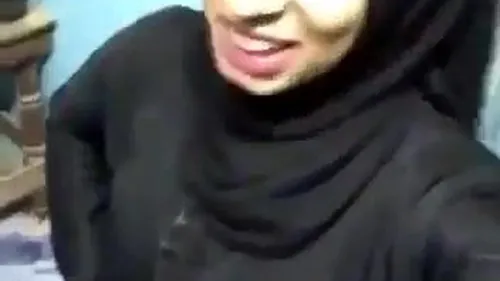 نودز فلاحة محجبة محترمة بالعباية السمراء سكس نودز مصري