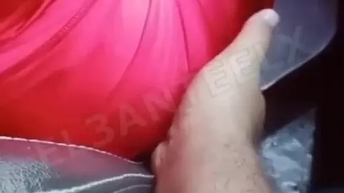 تقفيش وتحرش بطيز فرسة بعباية حمرا في المواصلات سكس مصري xnxx