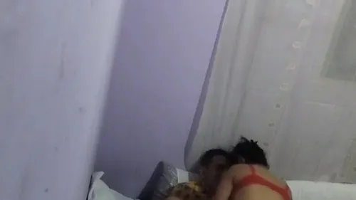 يزنق بنت عمه وهي في البيت لوحدها وينيكها سكس مصري xnxx